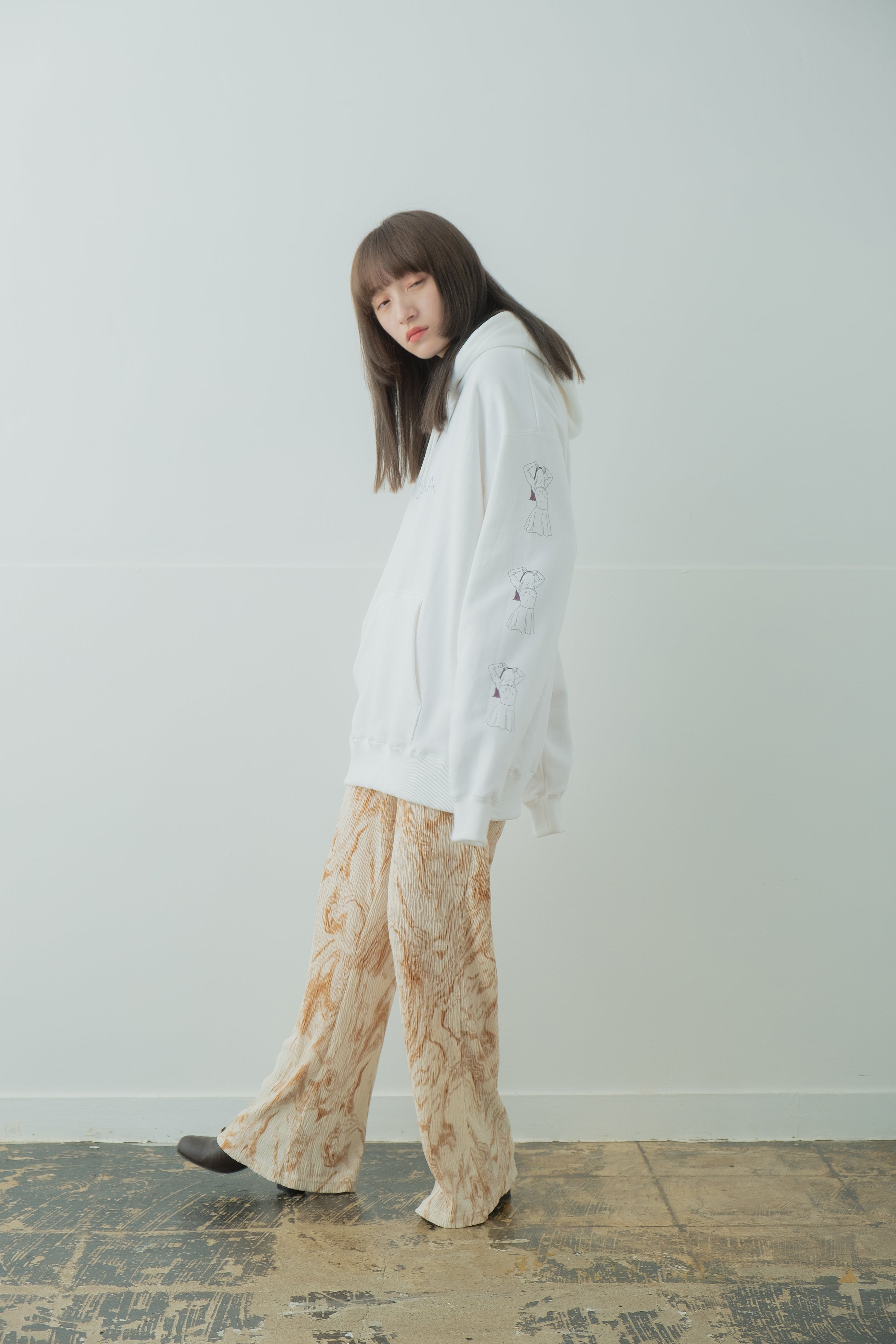 ヌード Hoodie type-A