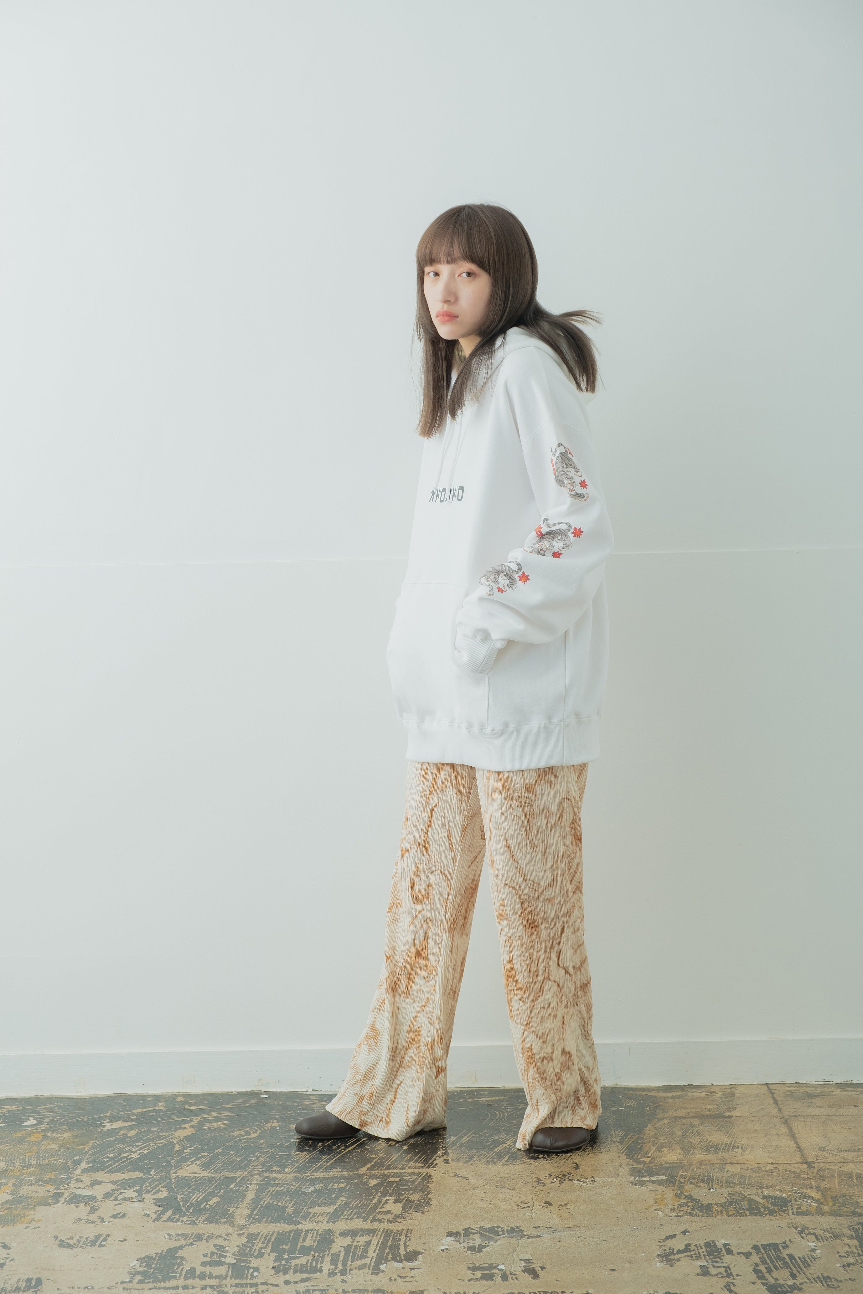 五黄の虎 Hoodie type-A