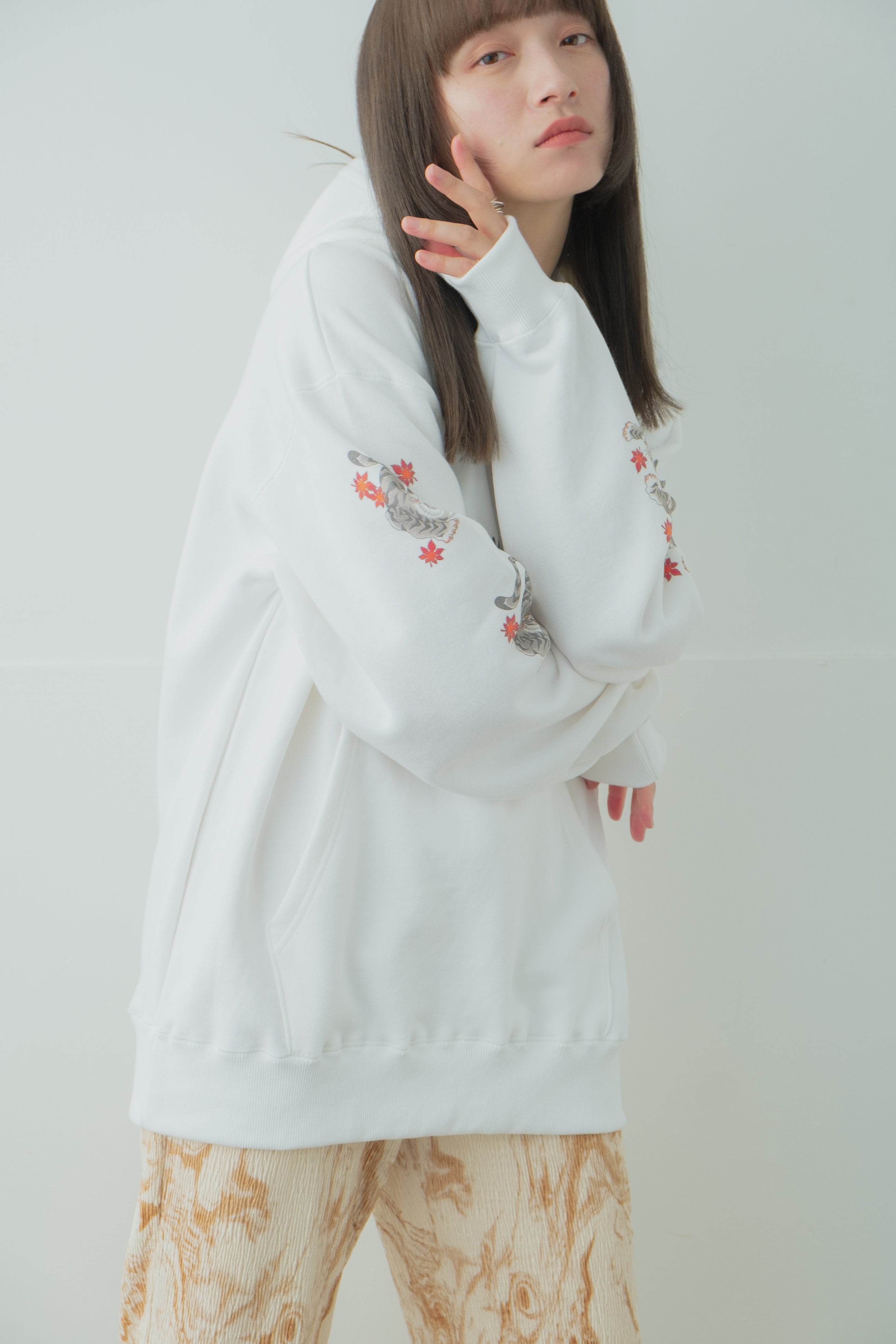 五黄の虎 Hoodie type-A