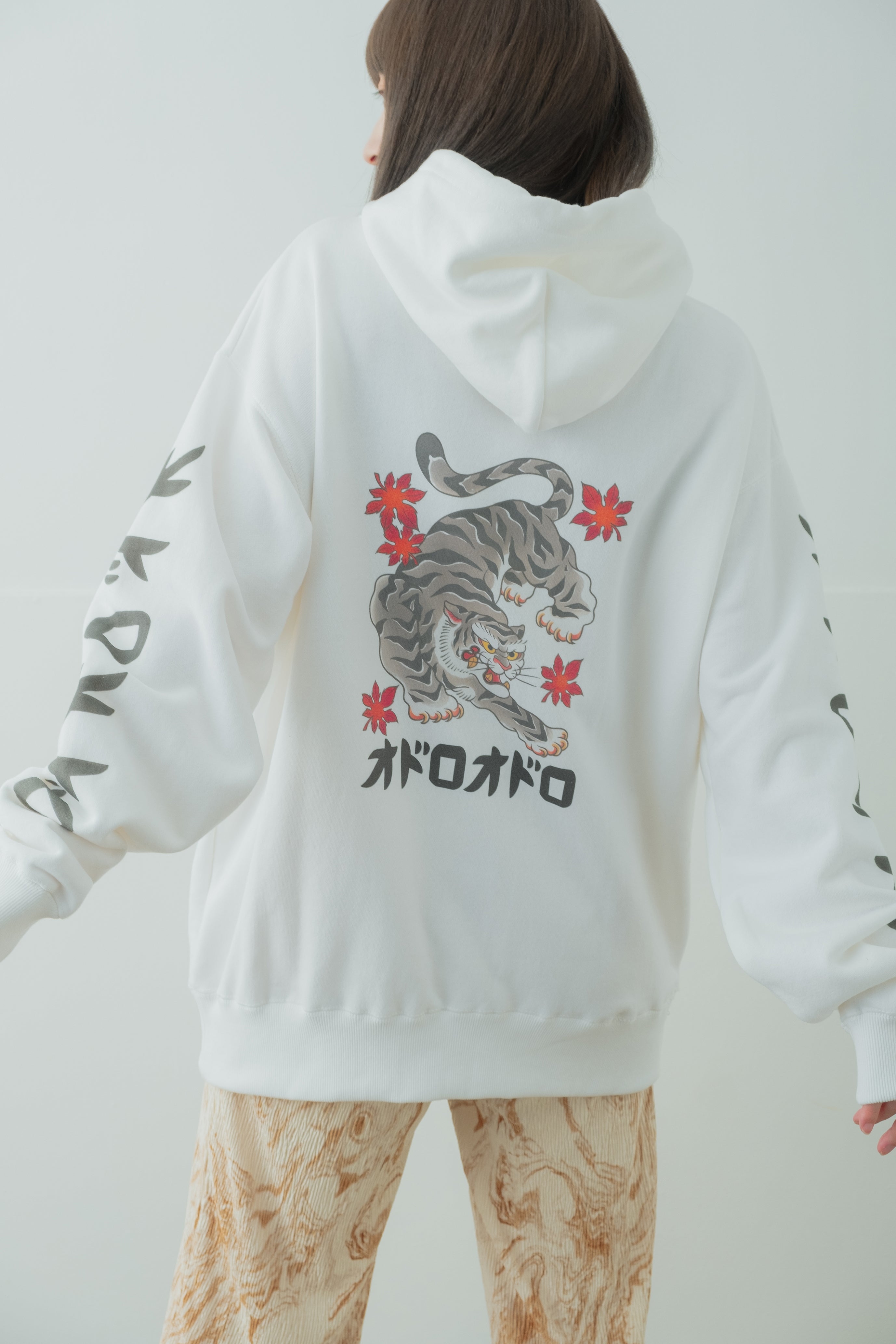 五黄の虎 Hoodie type-B