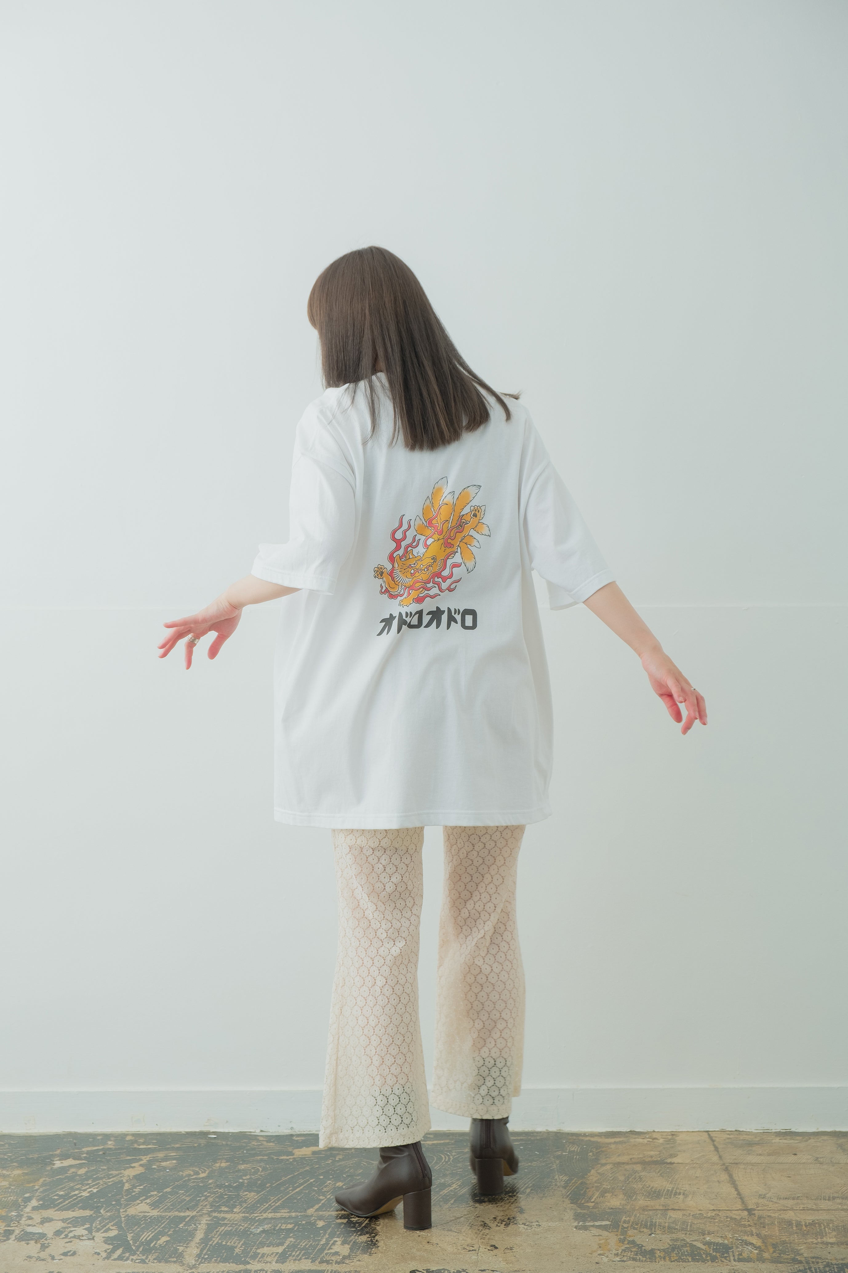 九尾の狐 T-Shirt