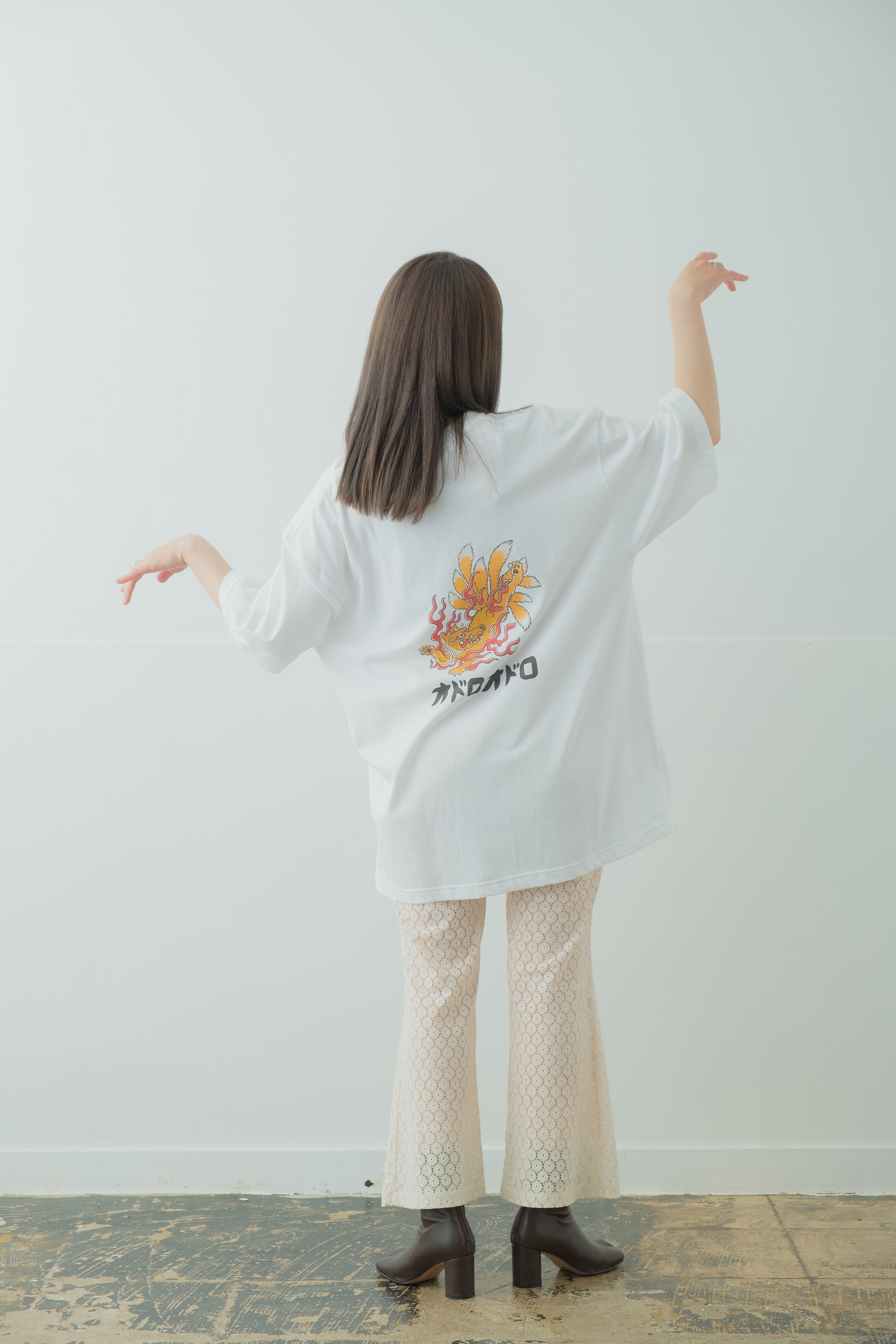 九尾の狐 T-Shirt